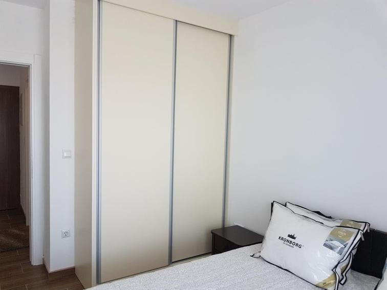 Apartment Perviz Bihać Exteriör bild